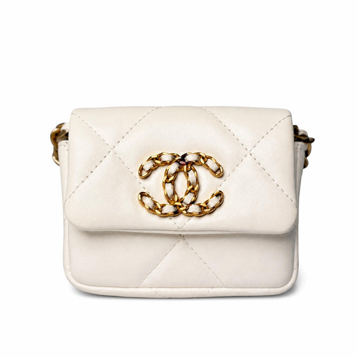 Chanel 19 Flap Card Holder in white quilted lambskin with leather-woven gold-tone CC, front view