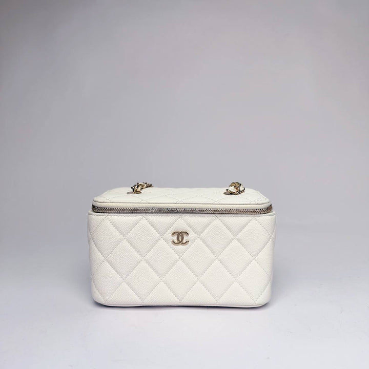 Chanel Vanity Case with Chain in white quilted caviar leather with light gold-tone CC, front view
