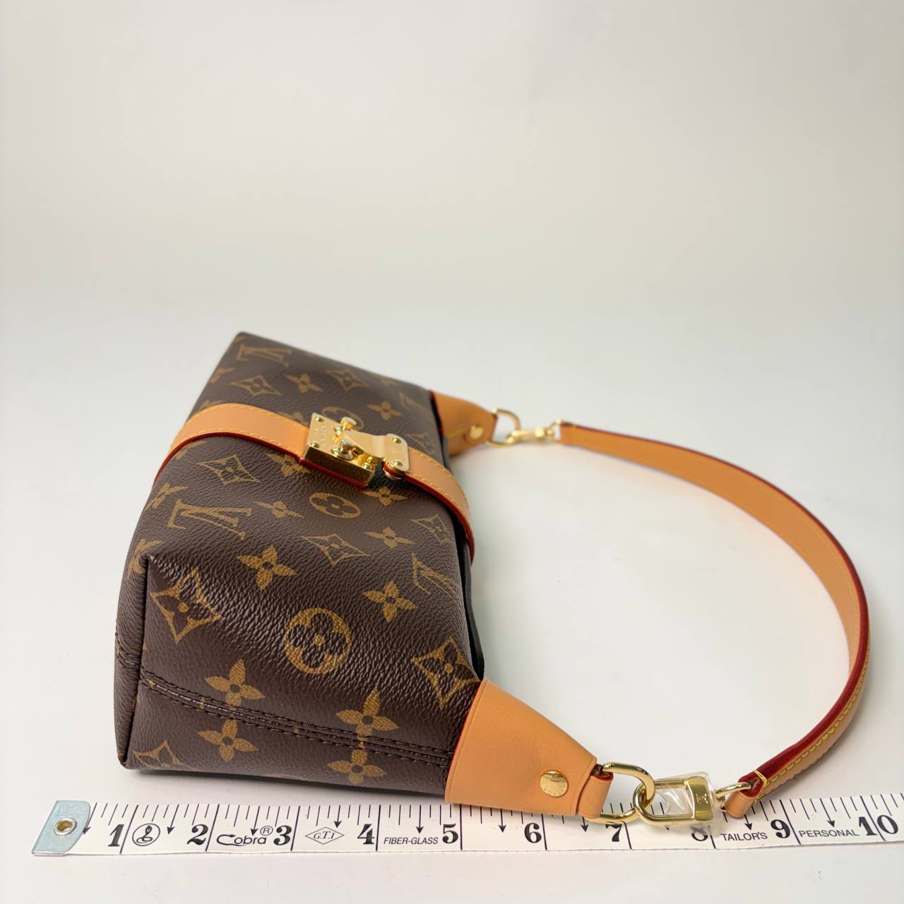 LV Monogram Pochette Mia brown — view 3 of 4